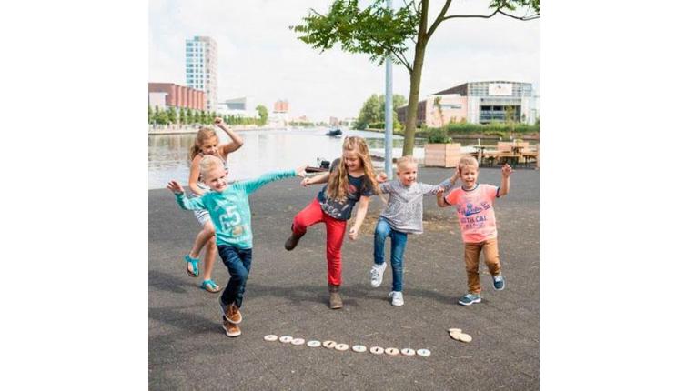 Wie sich motorisch unruhige Kinder auch in sitzenden Situationen entfalten können